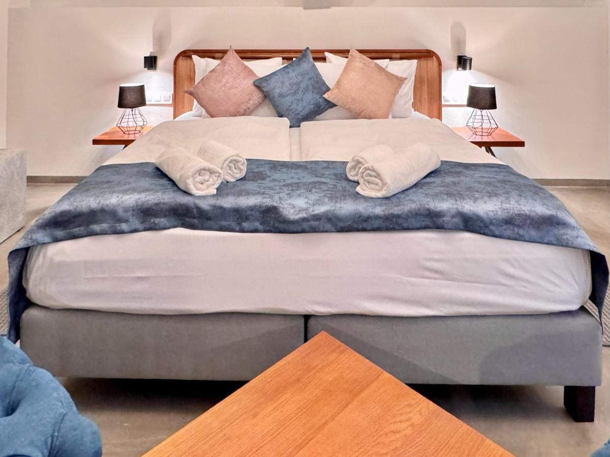 Bazaar Boutique Residence Budapest Bagian luar foto
