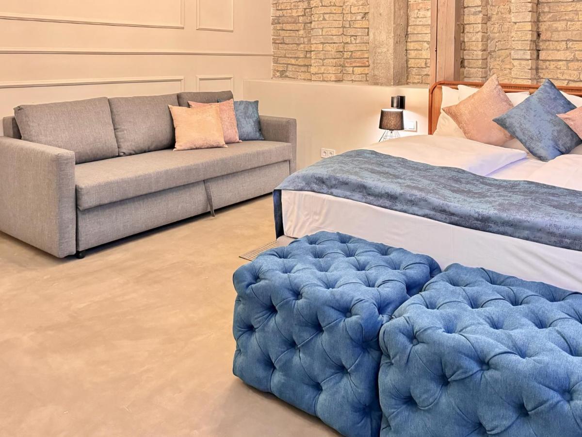 Bazaar Boutique Residence Budapest Bagian luar foto