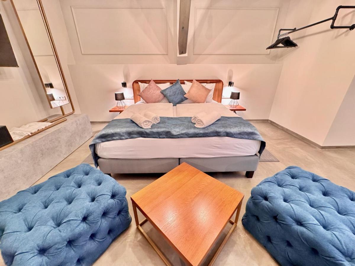 Bazaar Boutique Residence Budapest Bagian luar foto