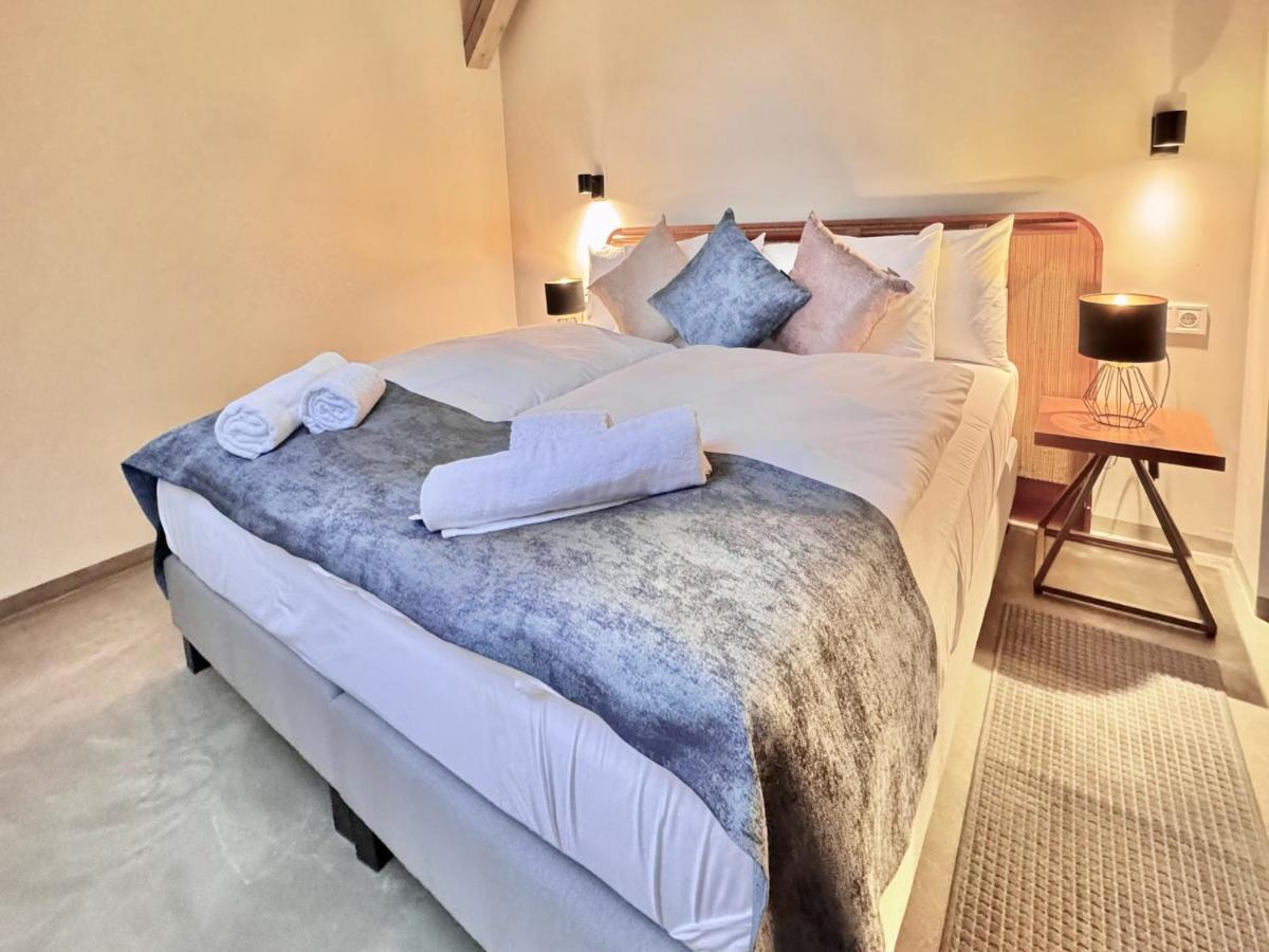 Bazaar Boutique Residence Budapest Bagian luar foto