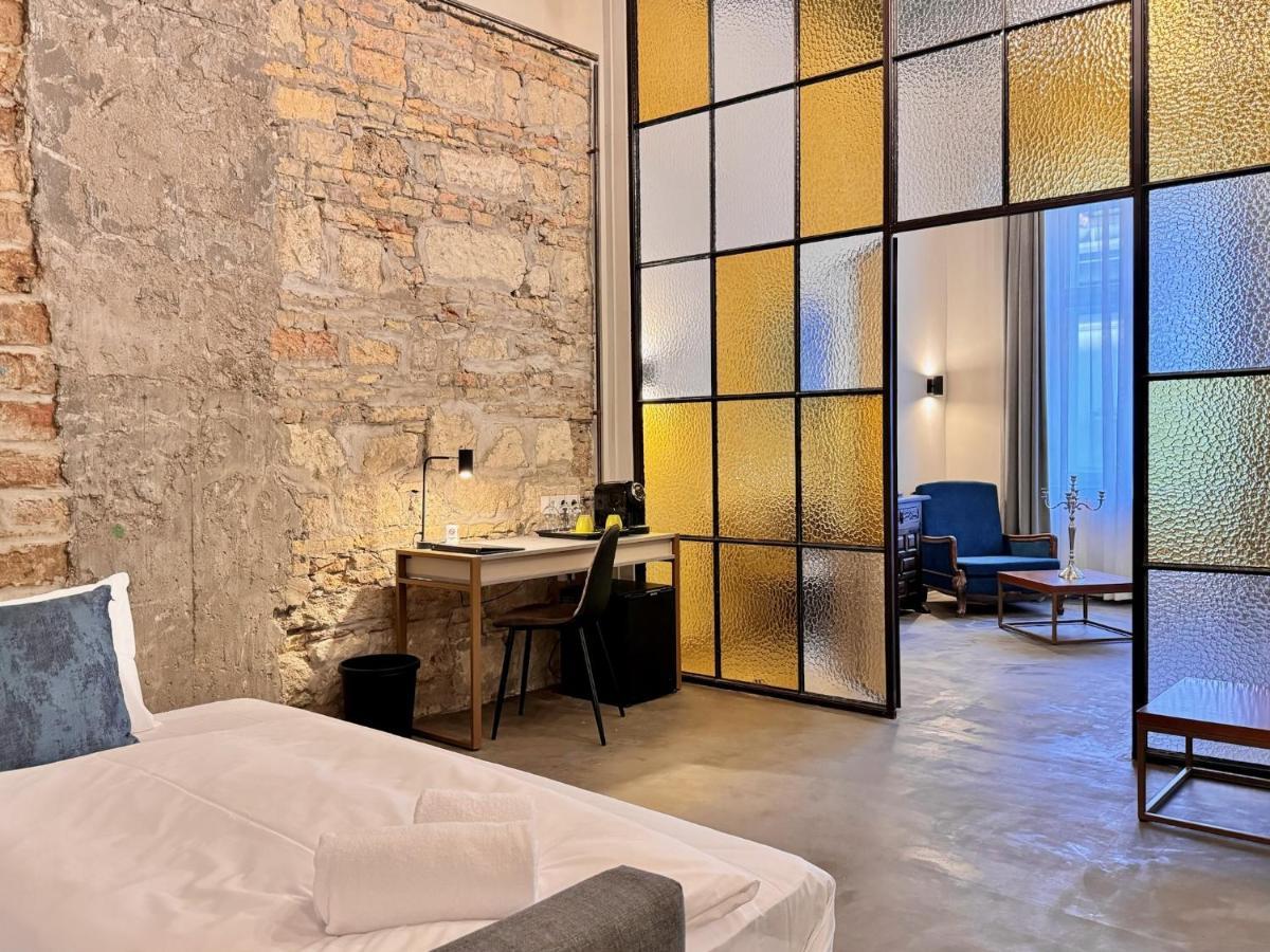 Bazaar Boutique Residence Budapest Bagian luar foto