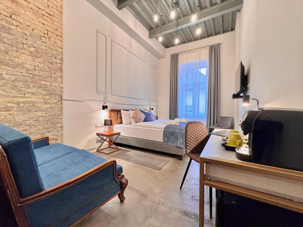 Bazaar Boutique Residence Budapest Bagian luar foto
